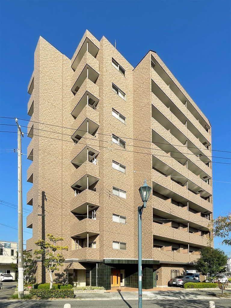 CANAL COURT KOBE