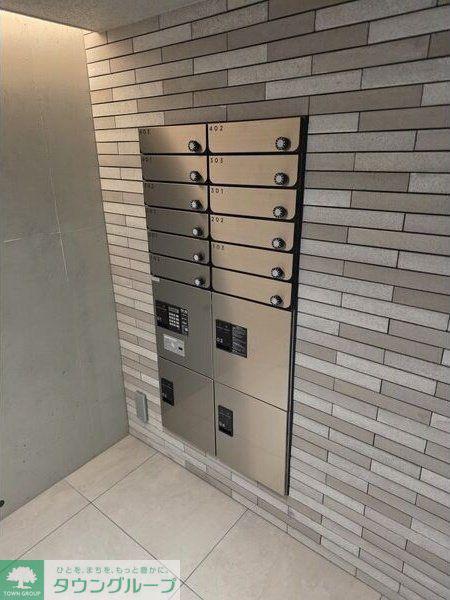 CUBE N