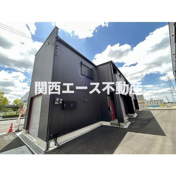 高野道ガレージハウスA棟
