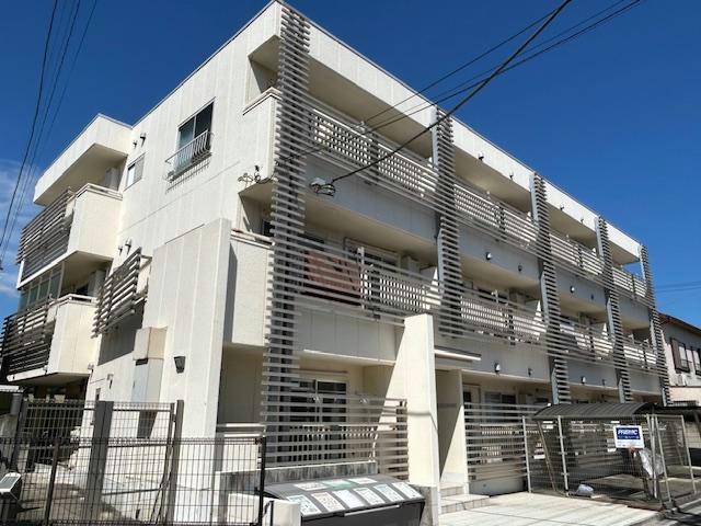 RENOCOURT IZUMI