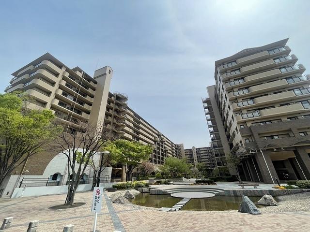 ファミールガーデン二条駅前