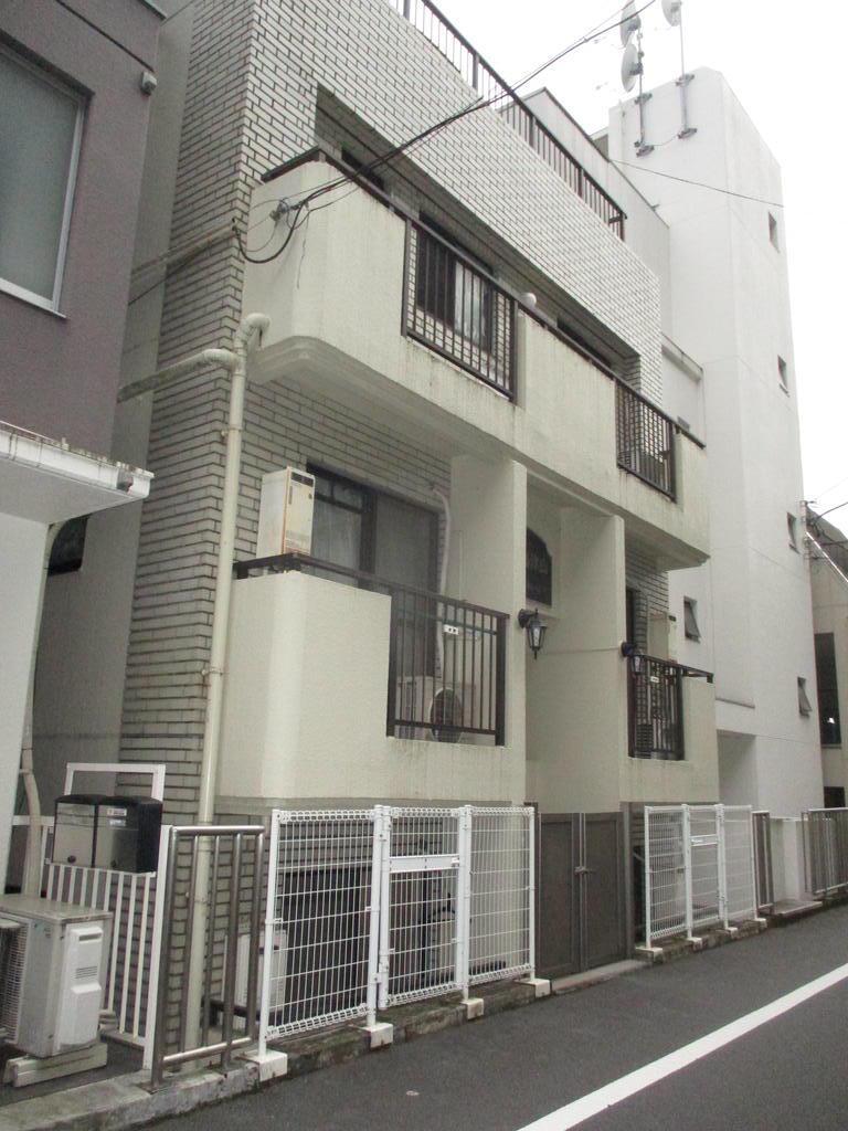 フェイム島津山