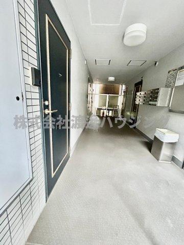 メゾン江坂イースト
