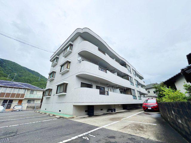カルチェ堀田 I