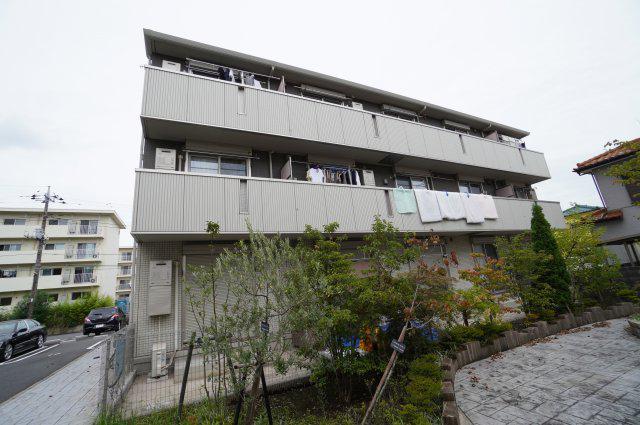 ルシェリア一番館・二番館 I(2LDK/1階)