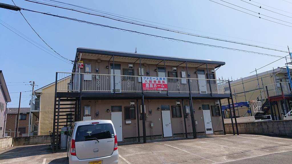 ファミーユ井村