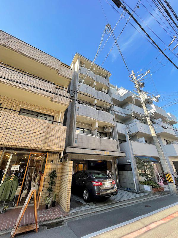 グランシャリオ勝屋
