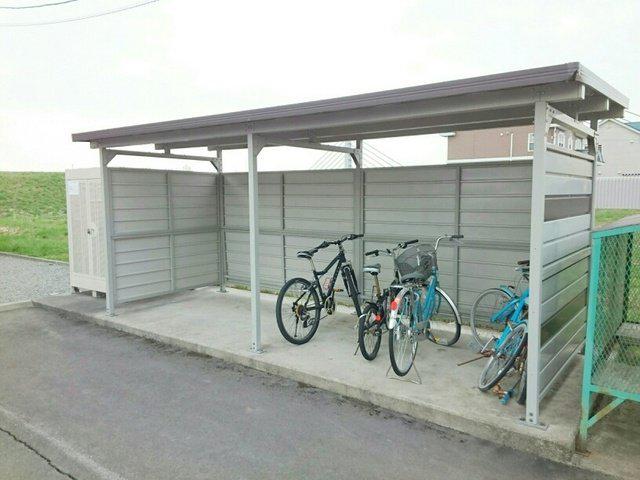 ジェルメスクエア
