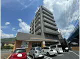 T-HOUSE