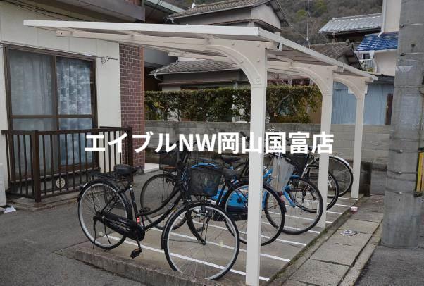ホワイトメゾン津島D