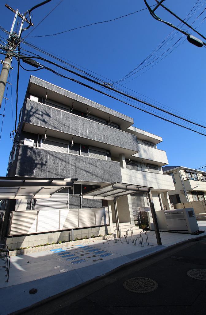 イクシース
