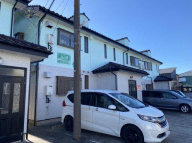 ファミールあじさいA
