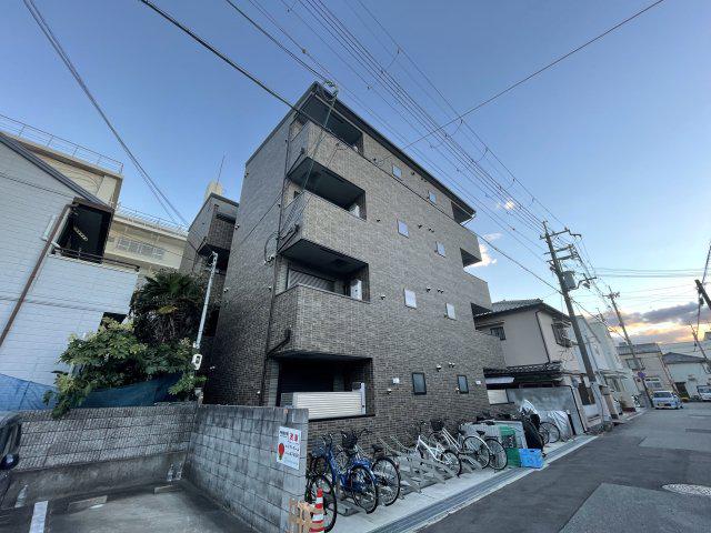 BEST VILLAGE鳴尾町