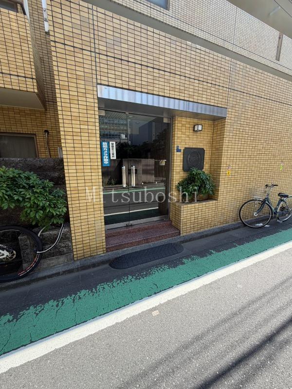 マック大久保コート