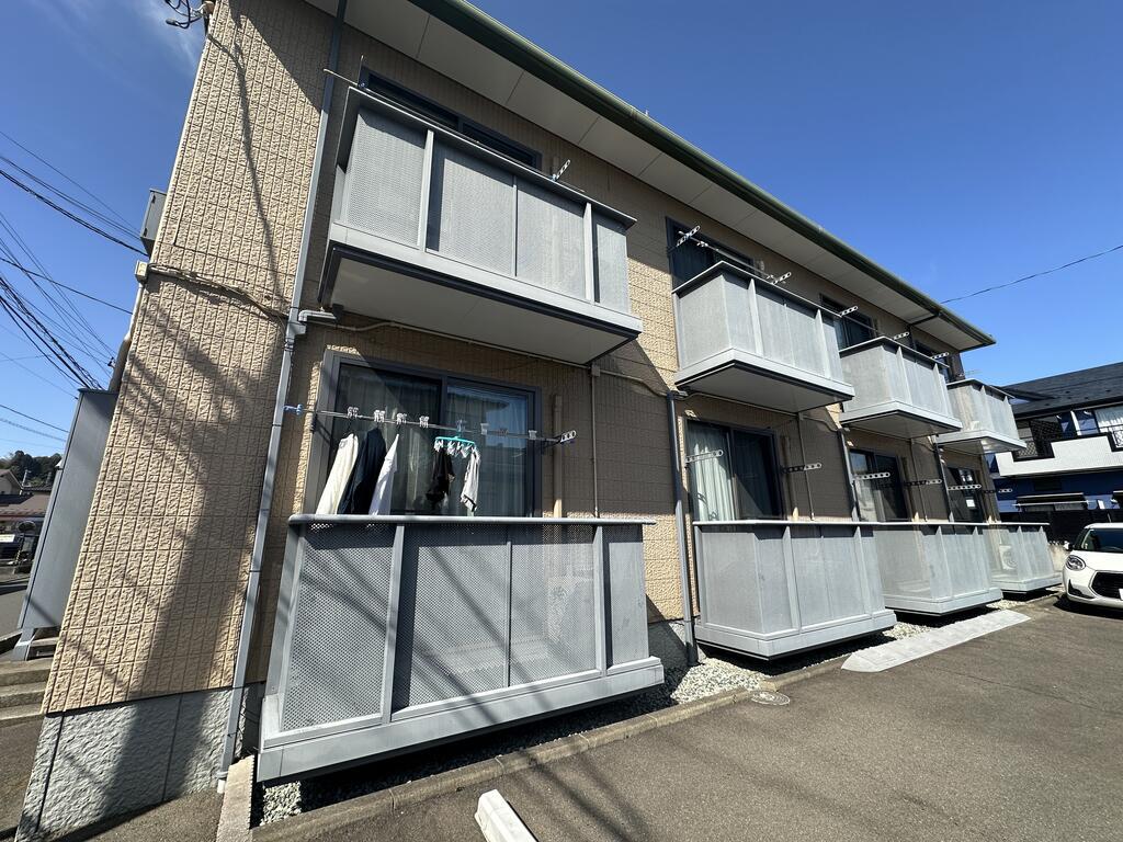 イオーネ・エイト