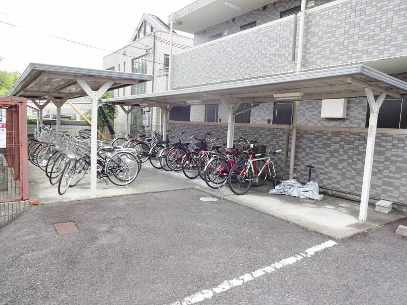 グランシャリオB棟