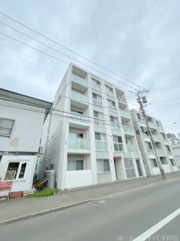 GRAND RAVINE 平岸