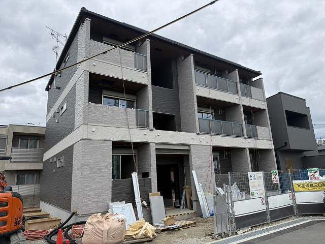 ラフレシール ウエスト