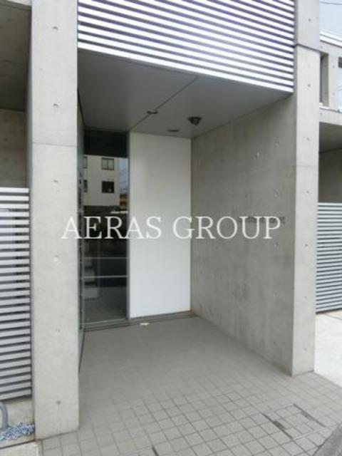 APARTMENT NONET