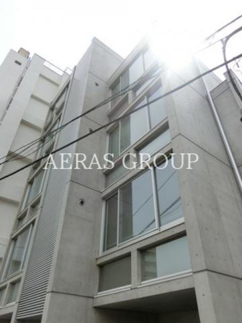 APARTMENT NONET