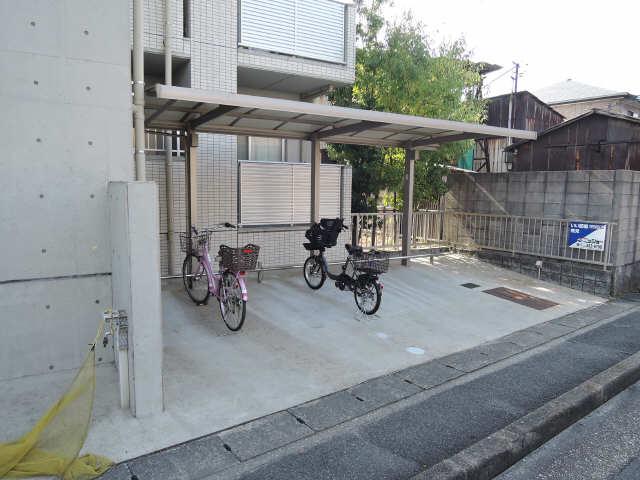 CREWS SQUARE