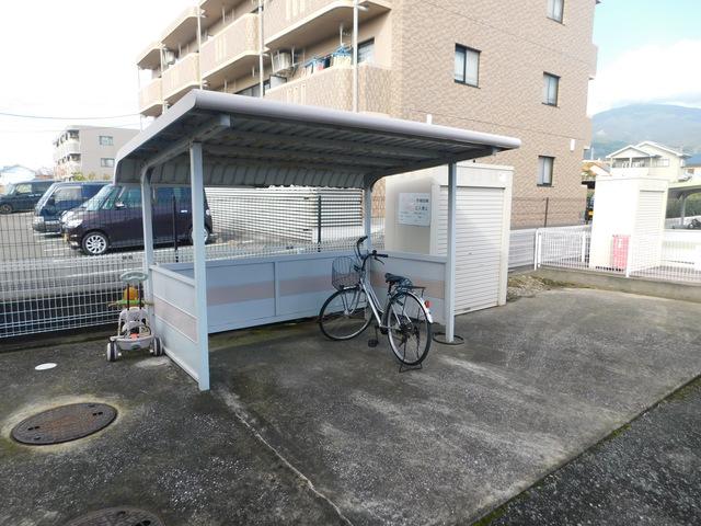 クレストール渡辺