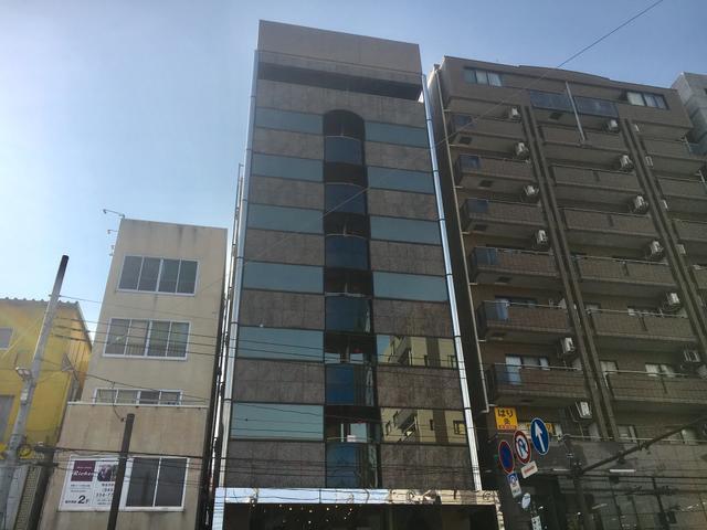 M&M′S BUILDING