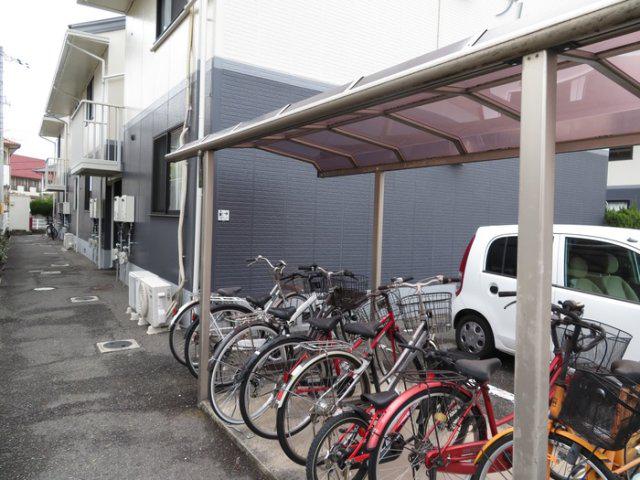 プレジール中島A棟