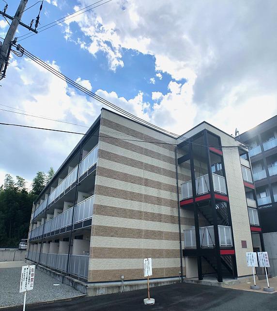 レオパレスサンコート学園前B