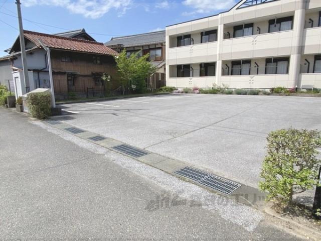 GREENVILLAGE