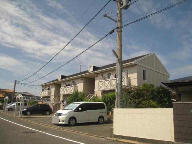 ファミール真木A棟