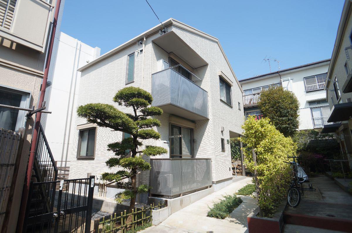 MAISON GREEN