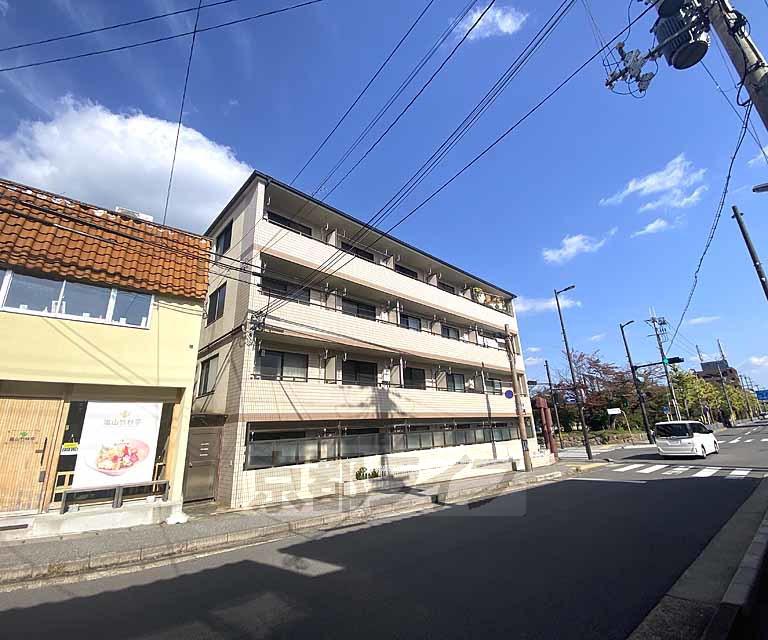 山岡マンション