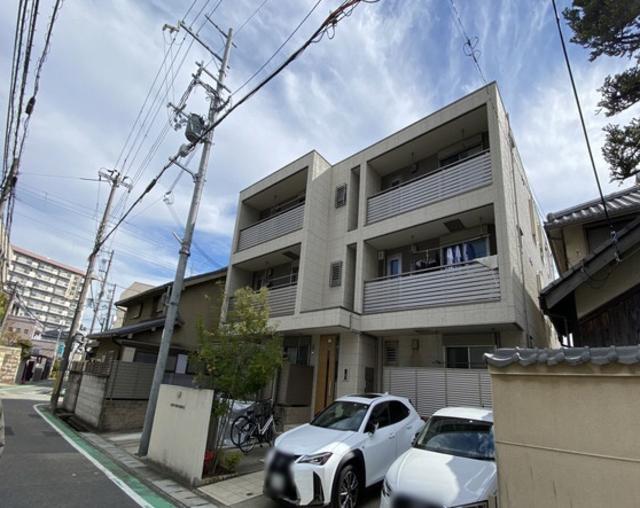 LOOP RESIDENCE