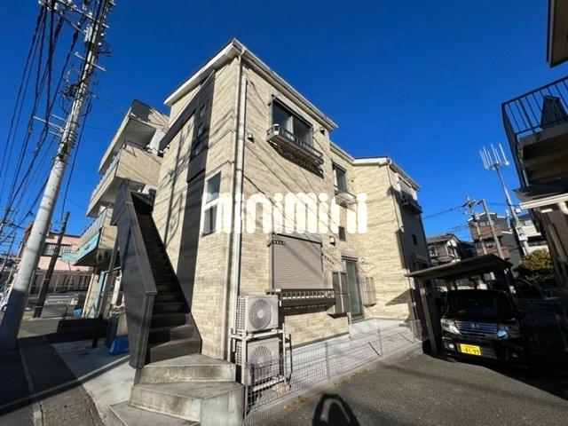 アザーレ・クオンランド駅前