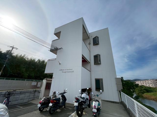 シャトーボヌール郡家本町