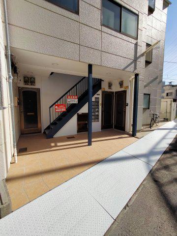 ライフテック野崎駅前