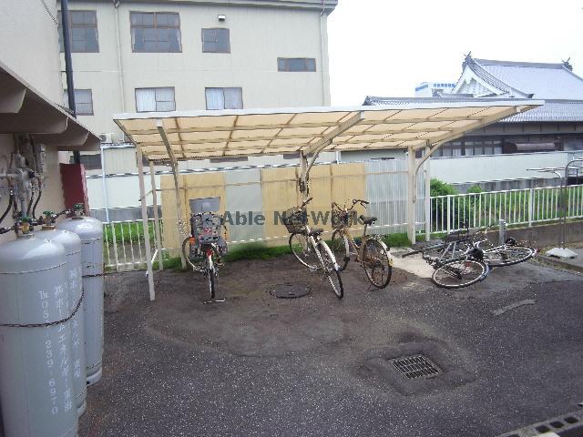 コーポヤマダA棟