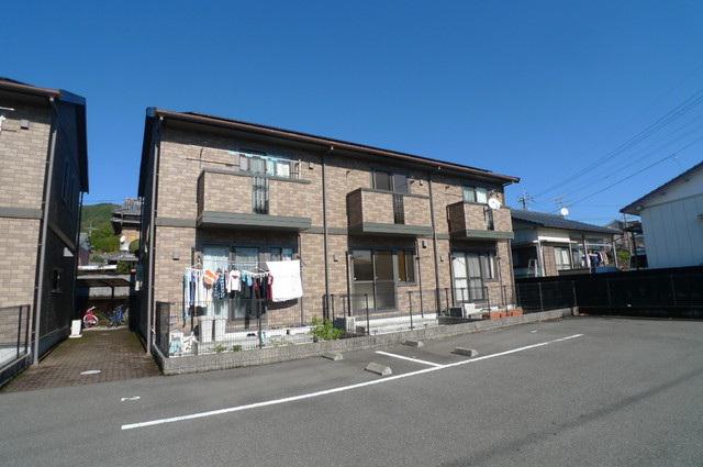 グランドソレーユ B棟