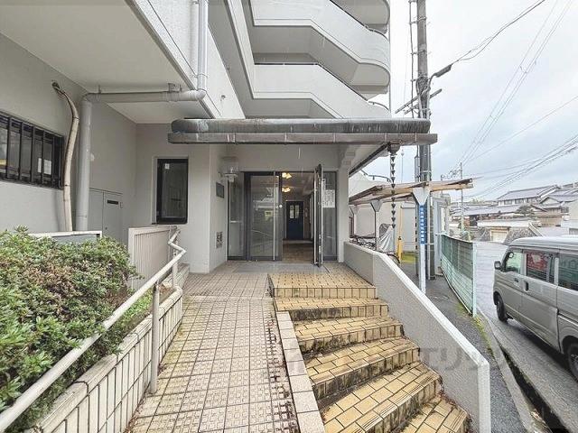 メゾン東生駒