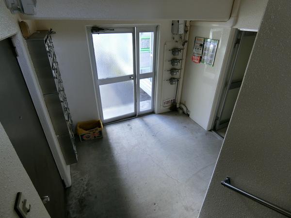 イーストクロス