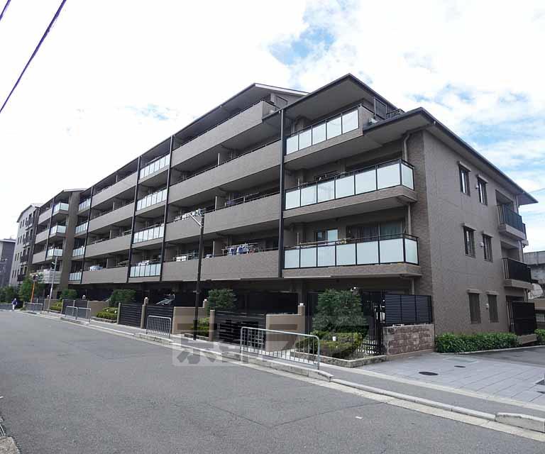 パラドール伏見桃山グランプレイス