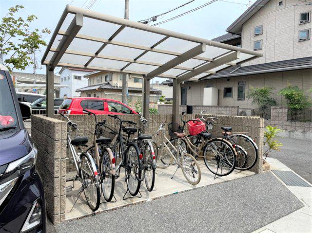 ラ・パルテール新屋敷III