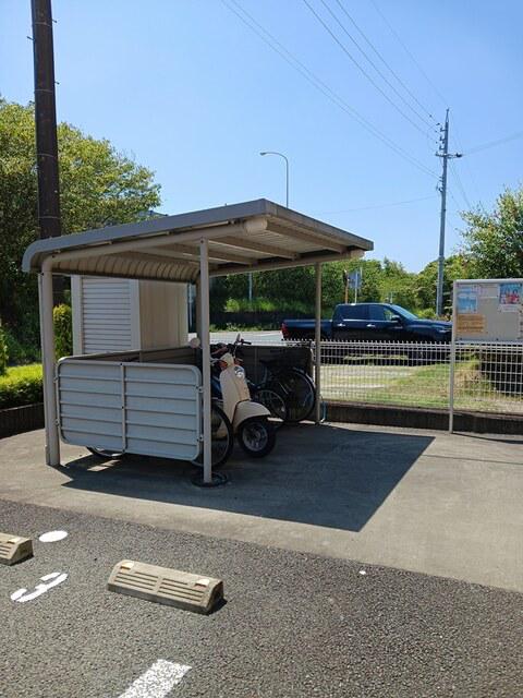 静岡県袋井市 2階建 築15年