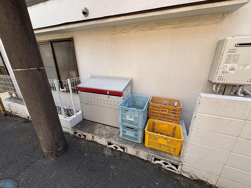 コート・INOKATA