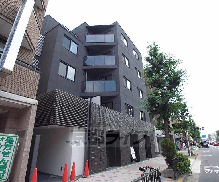京阪鴨東線 神宮丸太町駅 徒歩11分  築7年(1LDK/3階)