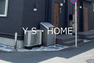 イーストコート