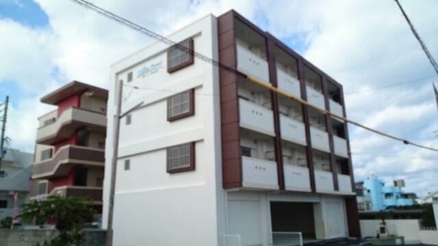 コリーヌ フォレスト