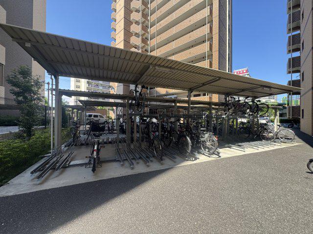 LUXE難波西III