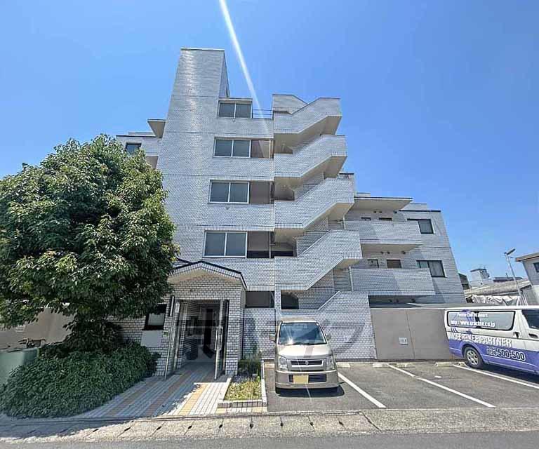 桂川ロイヤルハイツ